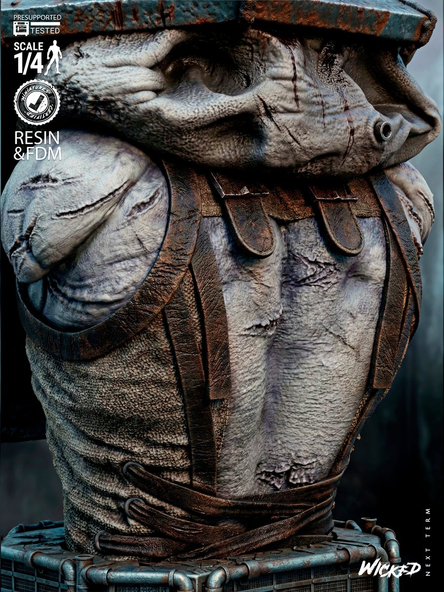 Pyramid Head Portrait Bust - Image 5