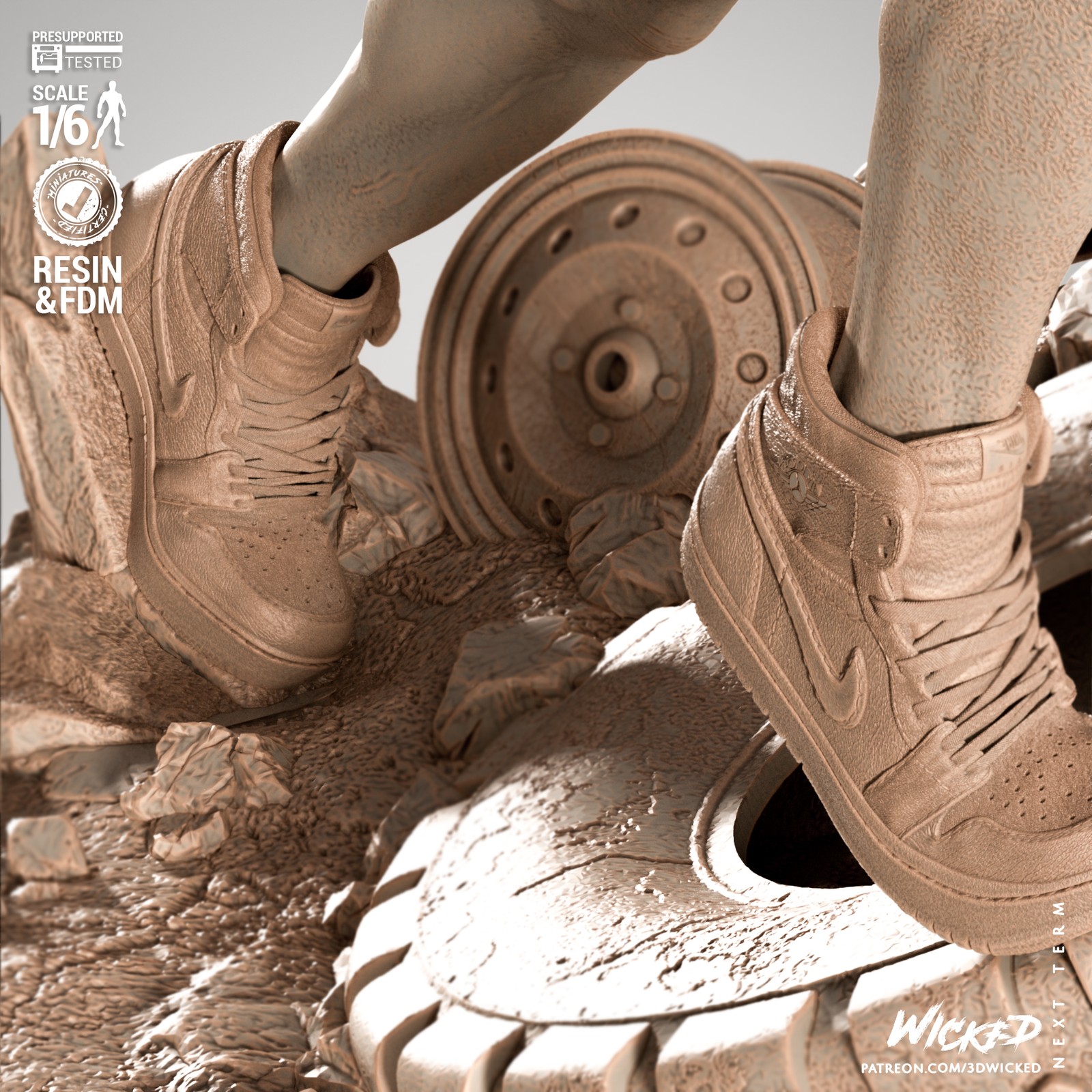 She Hulk Sculpture - Image 5